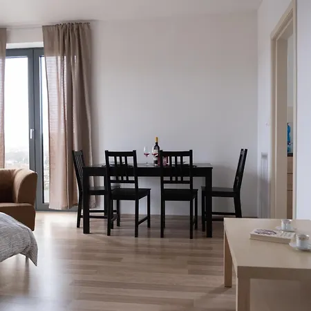 Fabulous View - Newly Equipped - Private Parking דירה