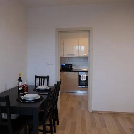 Fabulous View - Newly Equipped - Private Parking Apartment *