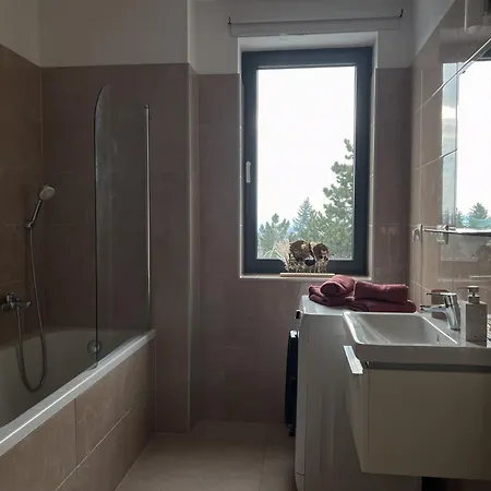 Fabulous View - Newly Equipped - Private Parking Apartment *